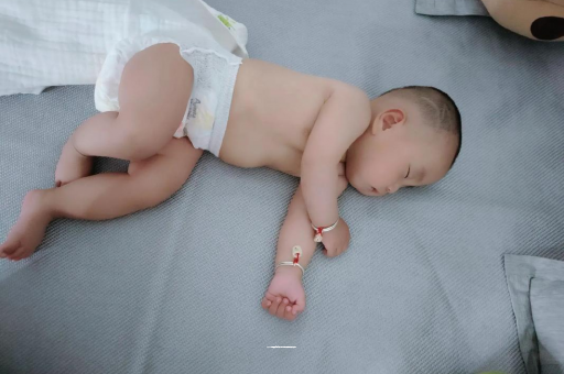 黄山宝宝呼吸道感染发烧